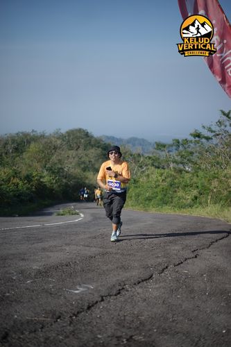 Race photo from Kelud Vertical Challenge 2024