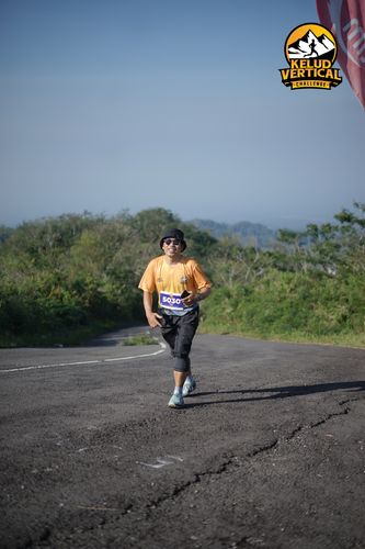Race photo from Kelud Vertical Challenge 2024