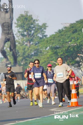 Race photo from Nu Skin Run 10K