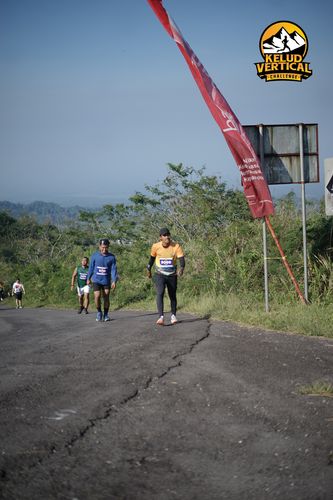 Race photo from Kelud Vertical Challenge 2024