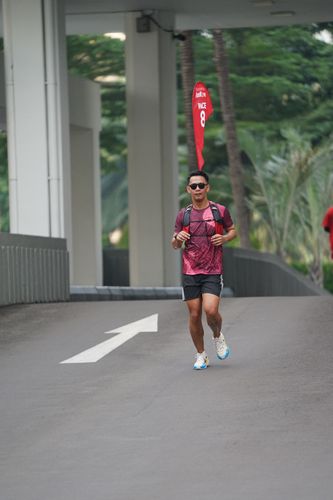 Race photo from Assurance Fun Run 2024