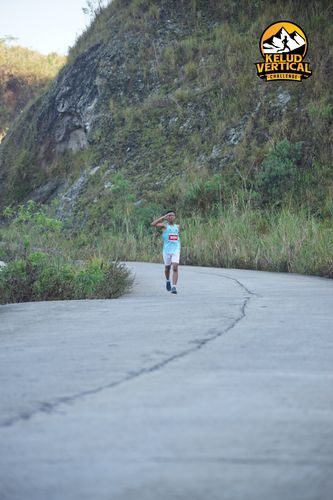 Race photo from Kelud Vertical Challenge 2024