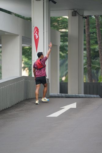 Race photo from Assurance Fun Run 2024
