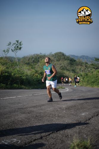 Race photo from Kelud Vertical Challenge 2024