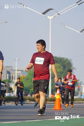 Race photo from Nu Skin Run 10K