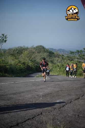 Race photo from Kelud Vertical Challenge 2024