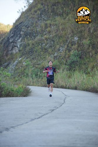 Race photo from Kelud Vertical Challenge 2024