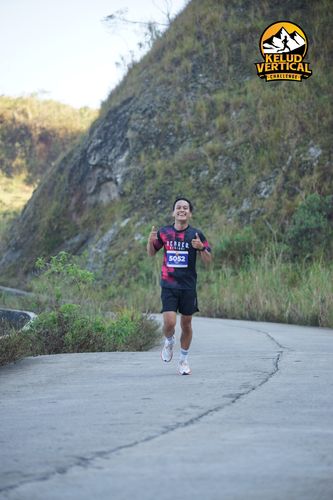 Race photo from Kelud Vertical Challenge 2024