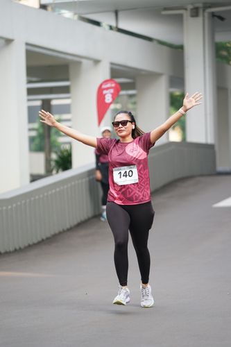 Race photo from Assurance Fun Run 2024