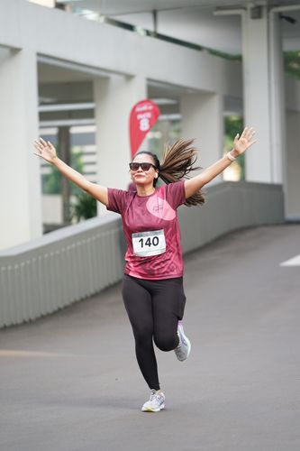 Race photo from Assurance Fun Run 2024