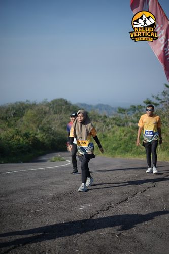 Race photo from Kelud Vertical Challenge 2024