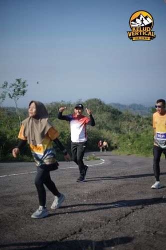 Race photo from Kelud Vertical Challenge 2024
