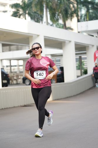 Race photo from Assurance Fun Run 2024