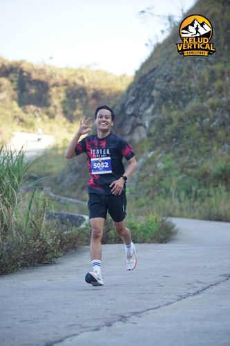 Race photo from Kelud Vertical Challenge 2024