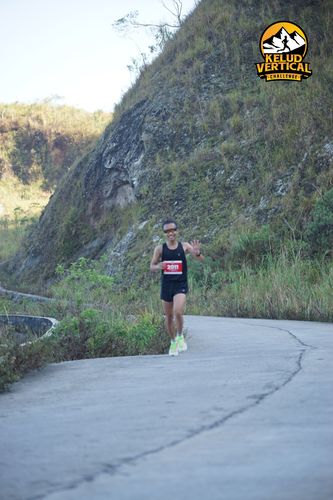 Race photo from Kelud Vertical Challenge 2024