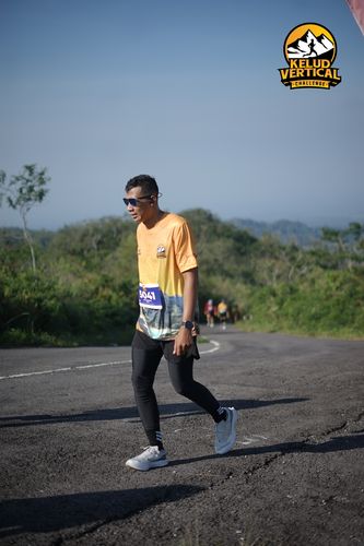 Race photo from Kelud Vertical Challenge 2024