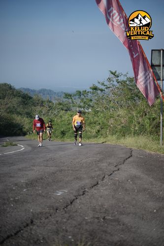 Race photo from Kelud Vertical Challenge 2024