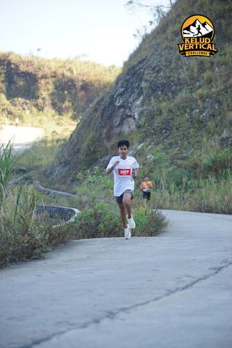 Race photo from Kelud Vertical Challenge 2024