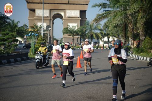 Race photo from Kediri Half Marathon 2024