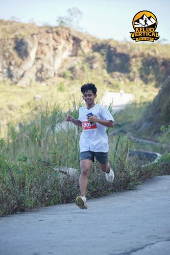 Race photo from Kelud Vertical Challenge 2024