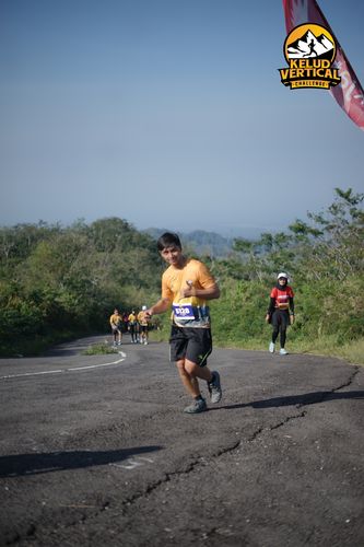 Race photo from Kelud Vertical Challenge 2024