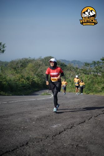 Race photo from Kelud Vertical Challenge 2024