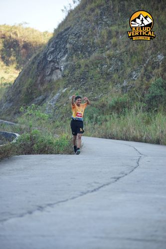 Race photo from Kelud Vertical Challenge 2024