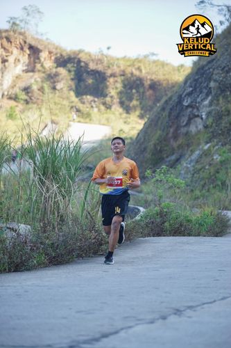 Race photo from Kelud Vertical Challenge 2024