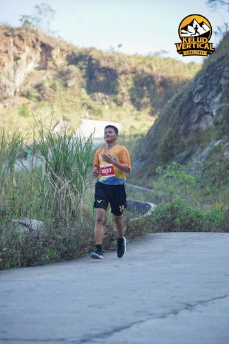 Race photo from Kelud Vertical Challenge 2024