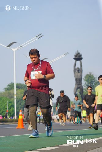 Race photo from Nu Skin Run 10K