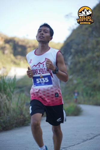 Race photo from Kelud Vertical Challenge 2024