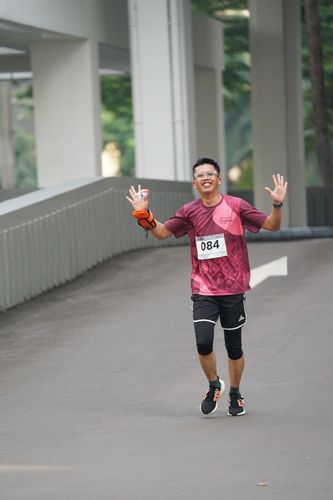 Race photo from Assurance Fun Run 2024
