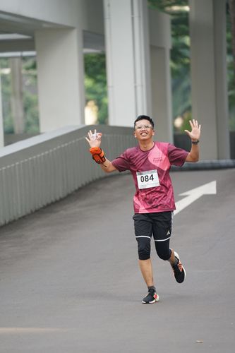 Race photo from Assurance Fun Run 2024