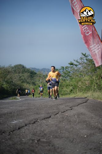 Race photo from Kelud Vertical Challenge 2024