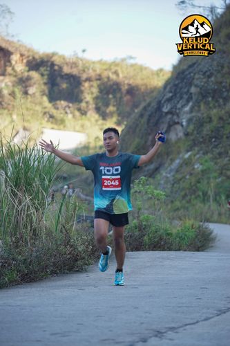 Race photo from Kelud Vertical Challenge 2024