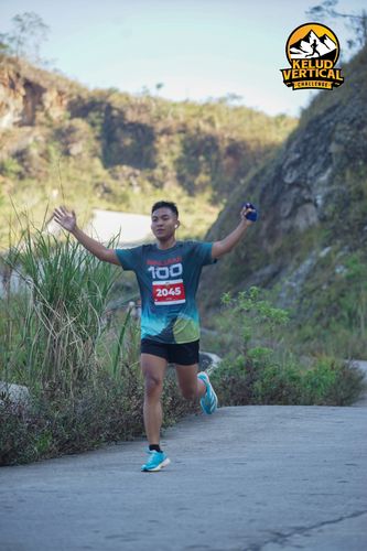 Race photo from Kelud Vertical Challenge 2024
