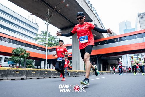 Race photo from ONE RUN 10K 2025