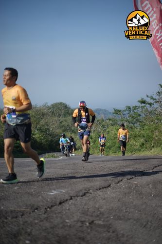 Race photo from Kelud Vertical Challenge 2024