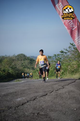 Race photo from Kelud Vertical Challenge 2024