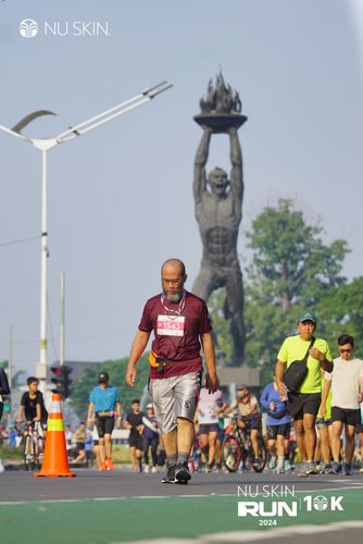 Race photo from Nu Skin Run 10K