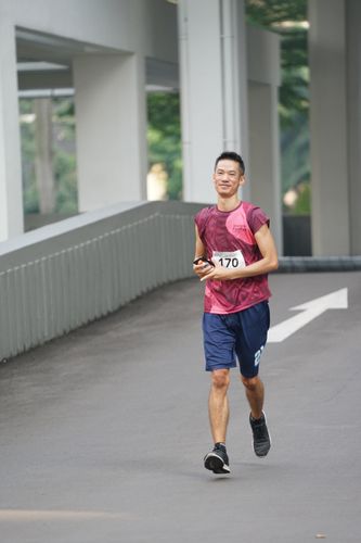 Race photo from Assurance Fun Run 2024