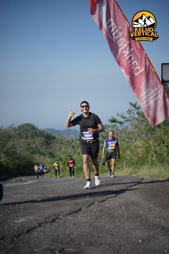 Race photo from Kelud Vertical Challenge 2024