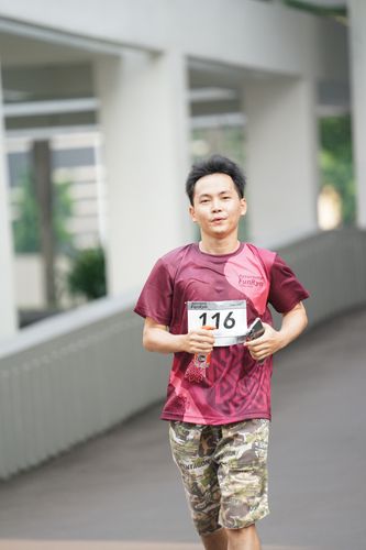 Race photo from Assurance Fun Run 2024