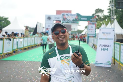Race photo from Arutmin Borneo Run 2024