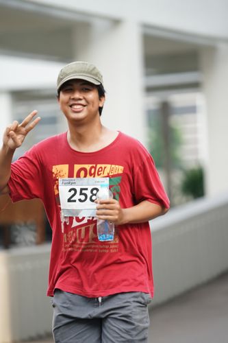 Race photo from Assurance Fun Run 2024