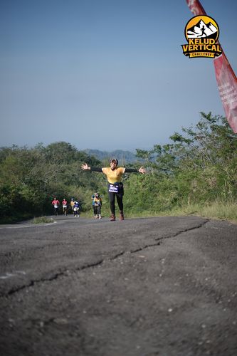 Race photo from Kelud Vertical Challenge 2024