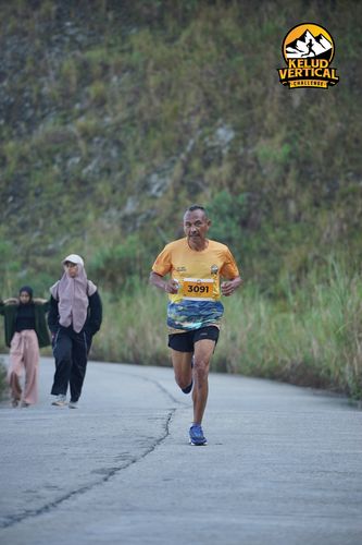 Race photo from Kelud Vertical Challenge 2024