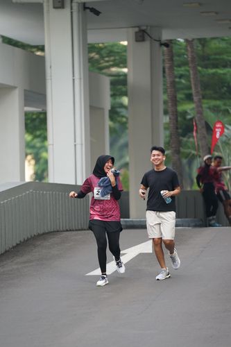 Race photo from Assurance Fun Run 2024