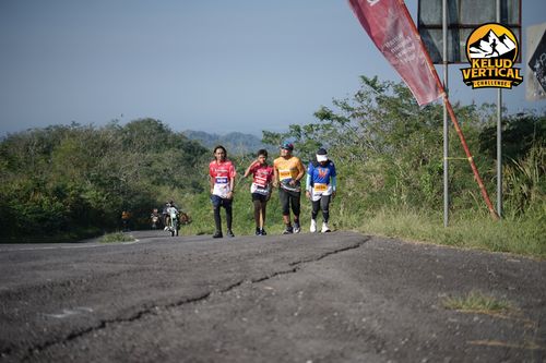 Race photo from Kelud Vertical Challenge 2024