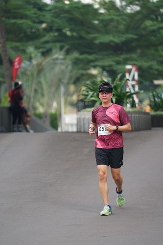 Race photo from Assurance Fun Run 2024